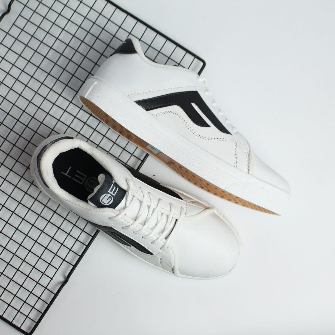 LOKAL PRIDE Sneakers Ont 39 43 Putih cocok untuk Ootd