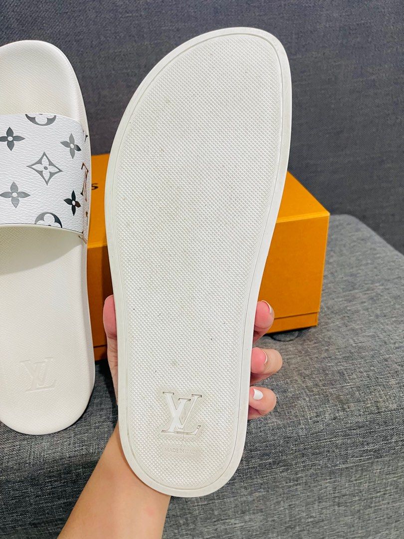 Louis vuitton pool pillow comfort mule slides, Men's Fashion, Footwear,  Slippers & Slides on Carousell