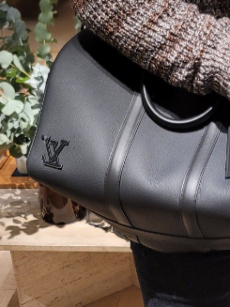 Louis Vuitton Black Grained Calfskin Aerogram Keepall Bandoulière 40, myGemma, SG