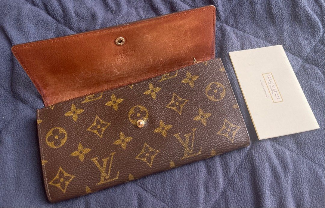LV WITH FREE MCM (Category: Luxury Bags & Wallets) located in Quezon City. Submitted by glamshoppers101 (Listing ID 1219673564, Image 2). Description: In good condition Needs repair as this was stored (affected the durability) No Inclusion Original from 🇯🇵 MOP: BPI/Gcash/Maya SF: c/p buyer.