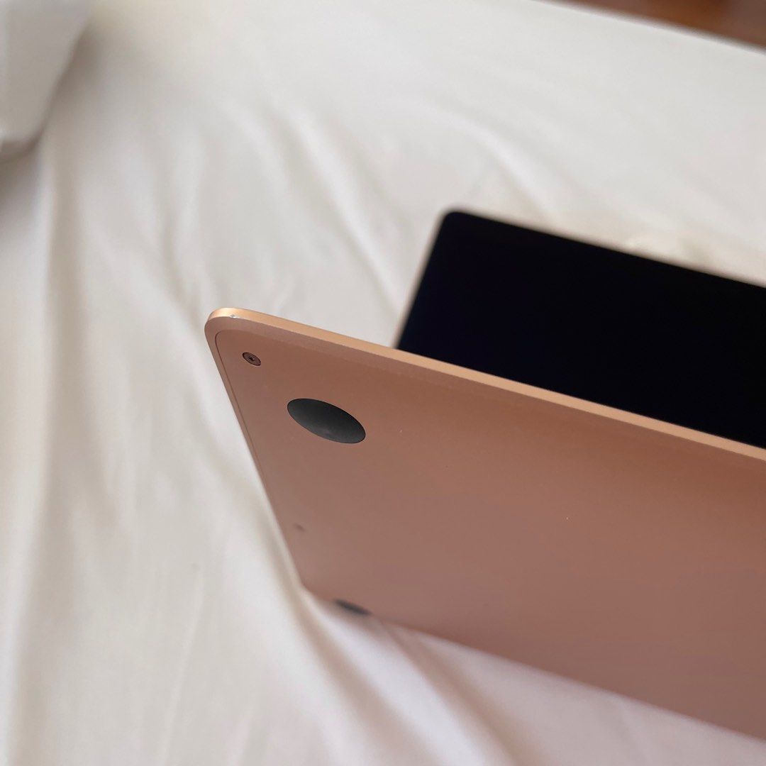 Macbook Air (Rose Gold), Computers & Tech, Laptops & Notebooks on Carousell