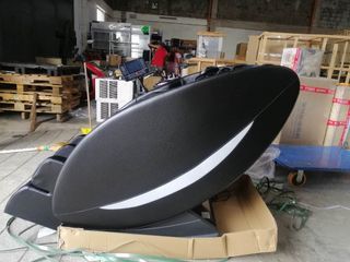 MASSAGE CHAIR