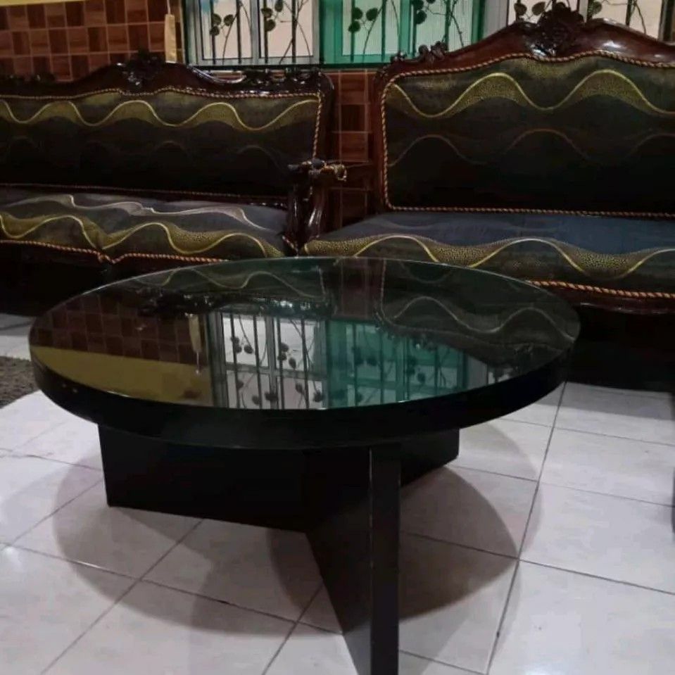 Meja kopi Lorenzo, Furniture & Home Living, Furniture, Tables & Sets on