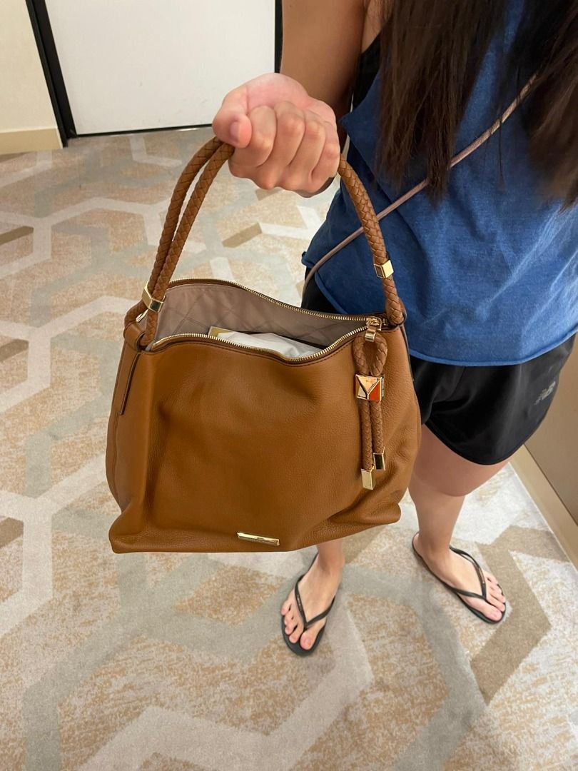 Used michael shop kors tote