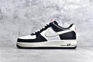 (Category: ) located in . Submitted by Outlet.Sneakers (Listing ID 1219579009, Image 1). Description: .