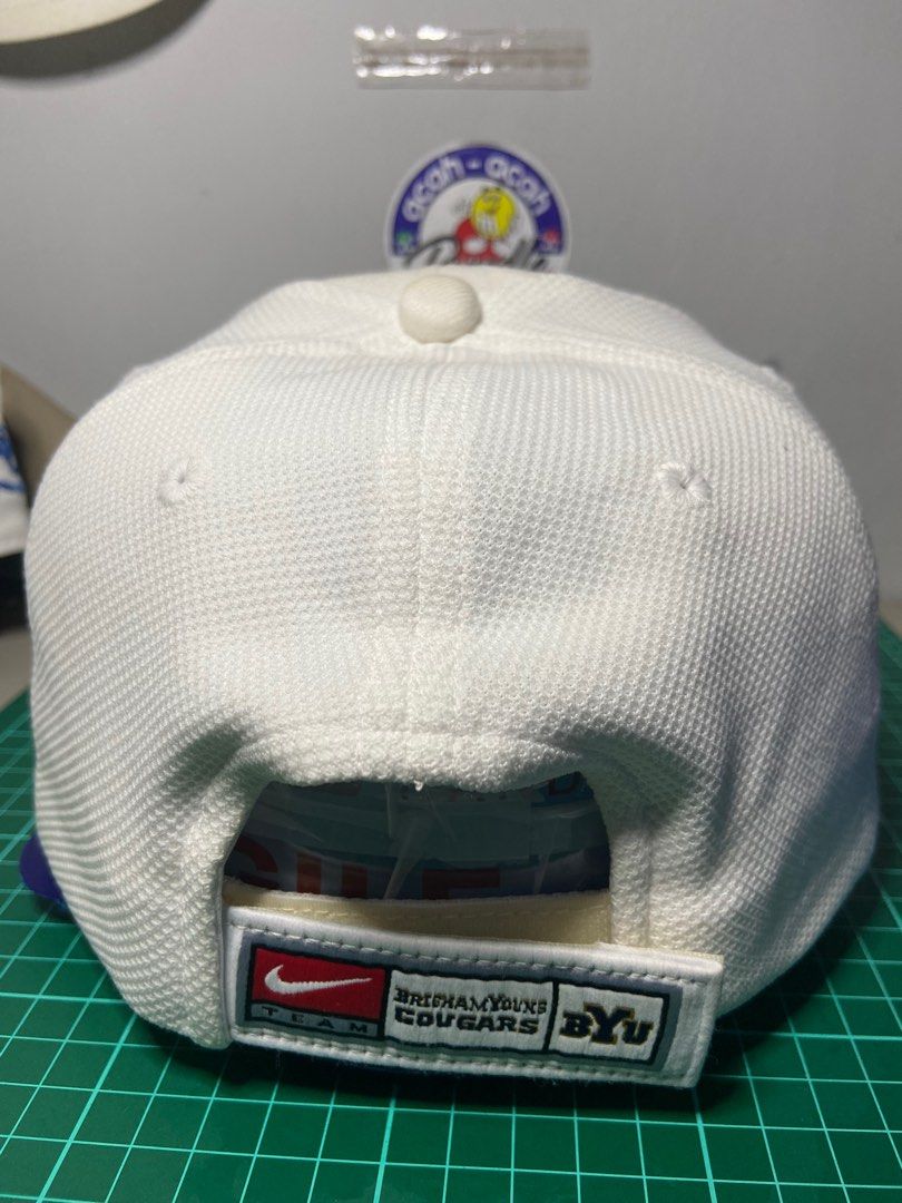 NIKE VINTAGE BYU CAP, Men's Fashion, Watches & Accessories, Cap & Hats