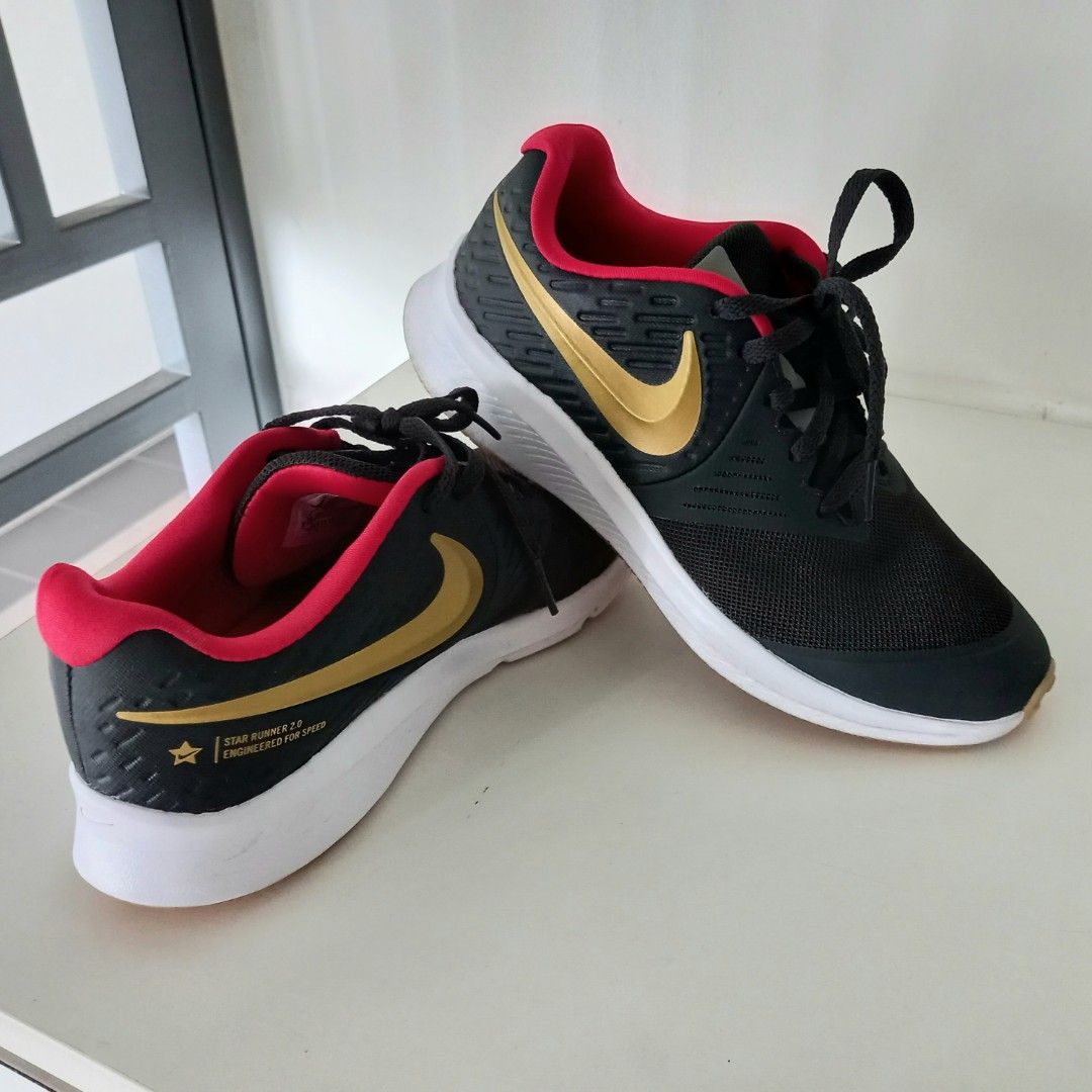 Nike star top runner gold