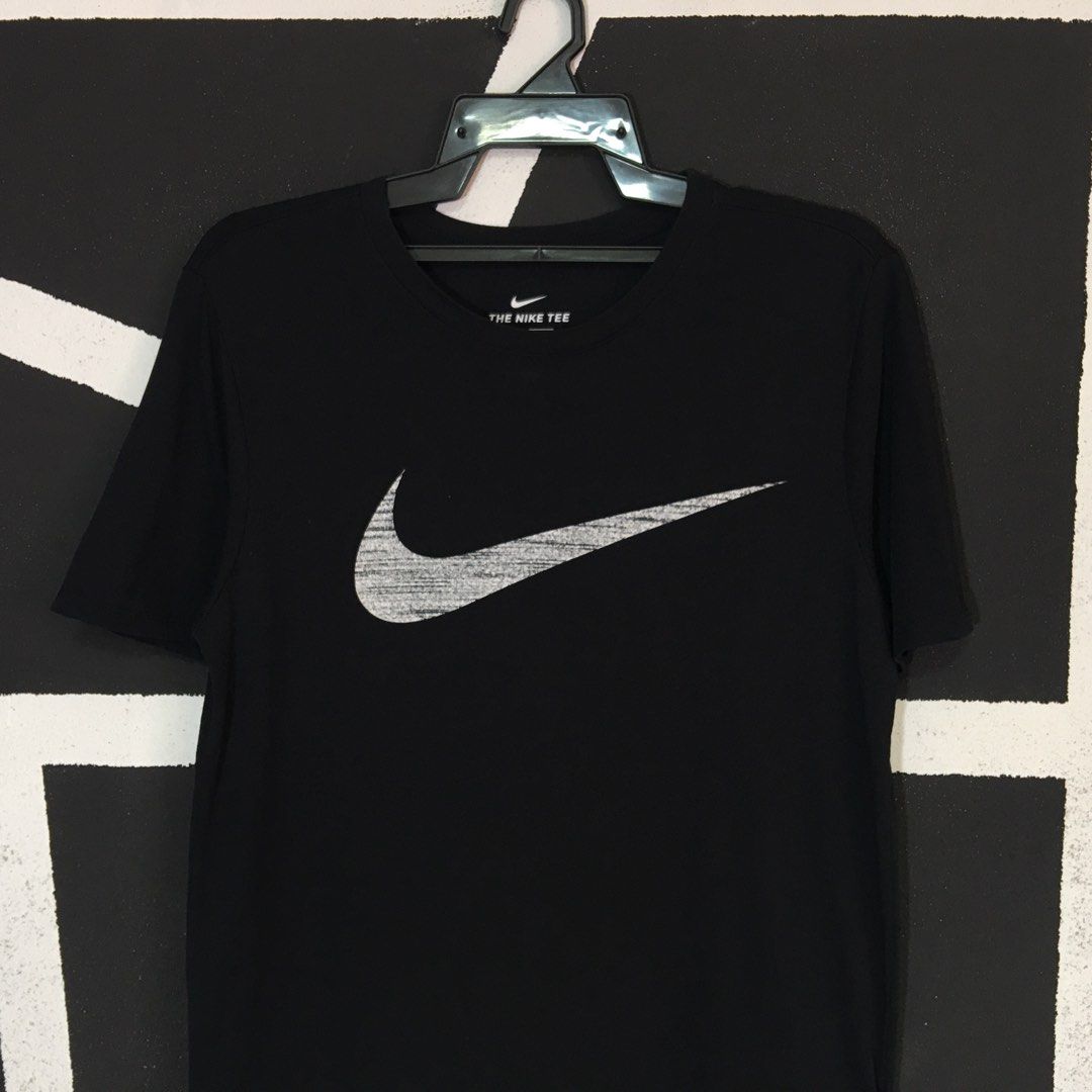 Nike shirt online clearance sale