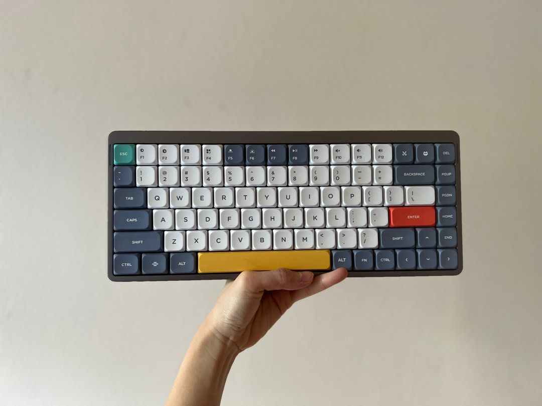 NuPhy Air75 Wireless Mechanical Keyboard (Gateron Brown), Computers