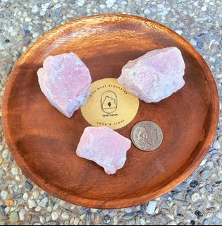 Pink Opal raw chunk