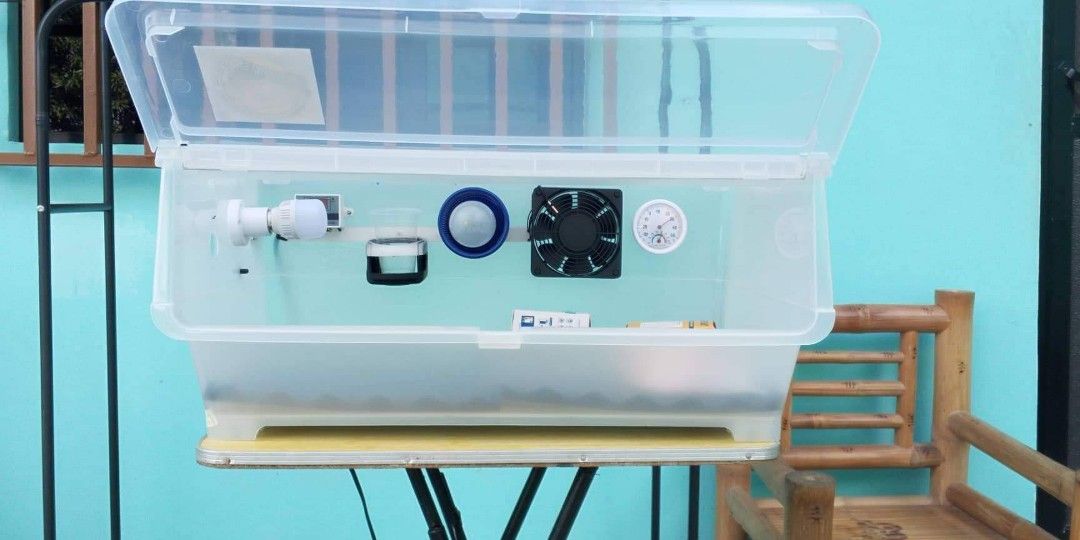 Puppy & Kitten Incubator with HUMIDIFIER on Carousell