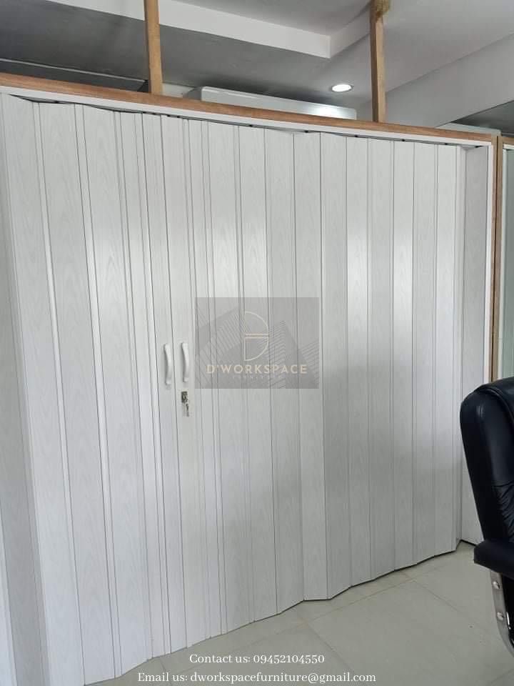 accordion folding doors with lock