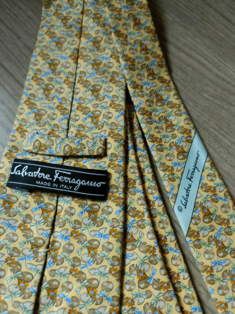 ferragamo necktie