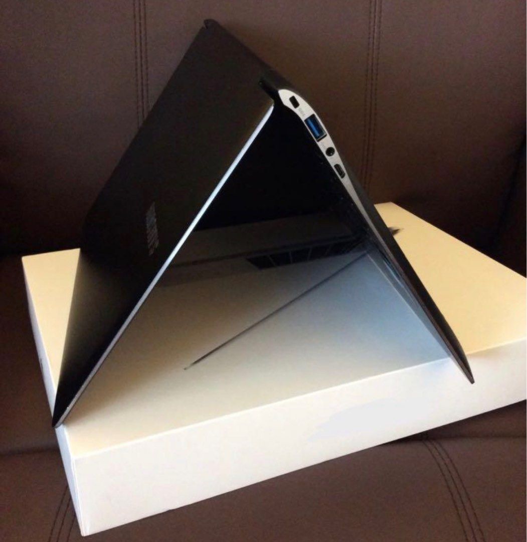 SAMSUNG ultra book touch screen and bendable laptop on Carousell