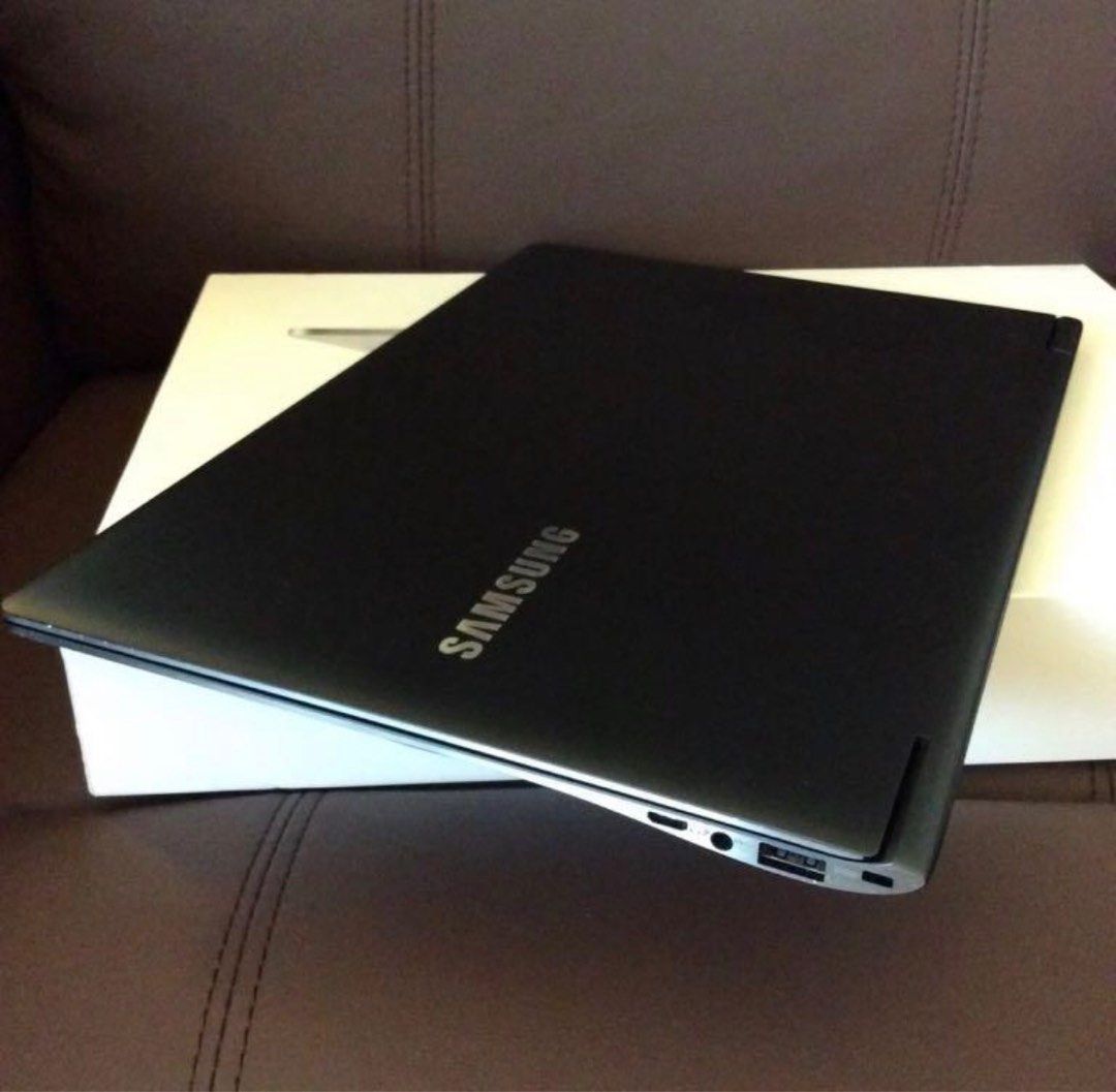 SAMSUNG ultra book touch screen and bendable laptop on Carousell
