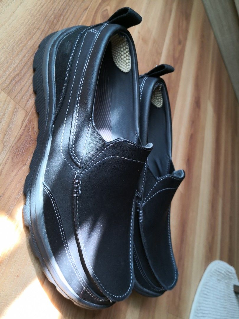 Skechers leather 63697 Men s Fashion Footwear Casual shoes on