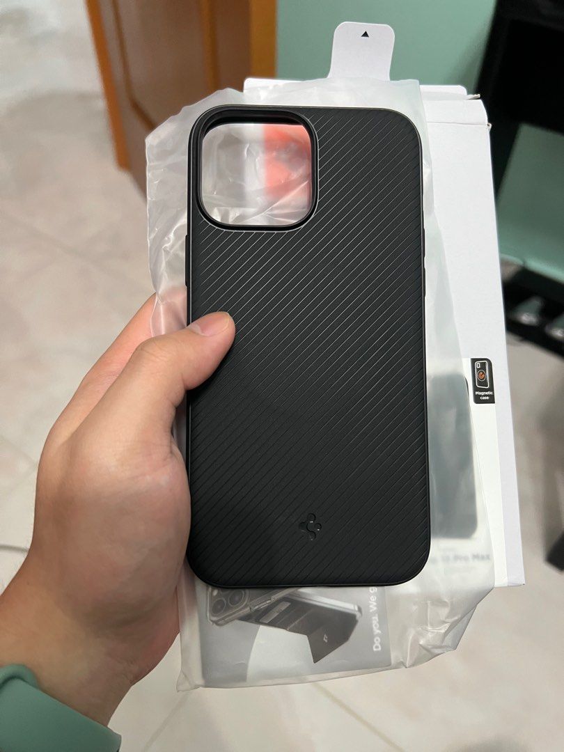 Spigen Mag Armor iPhone 13 Pro Max Magsafe case, Mobile Phones