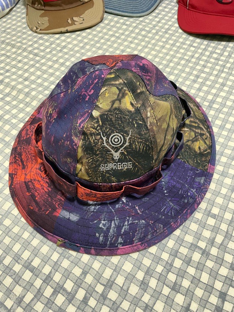 Supreme South2 West8 Jungle bucket hat, 名牌, 飾物及配件- Carousell