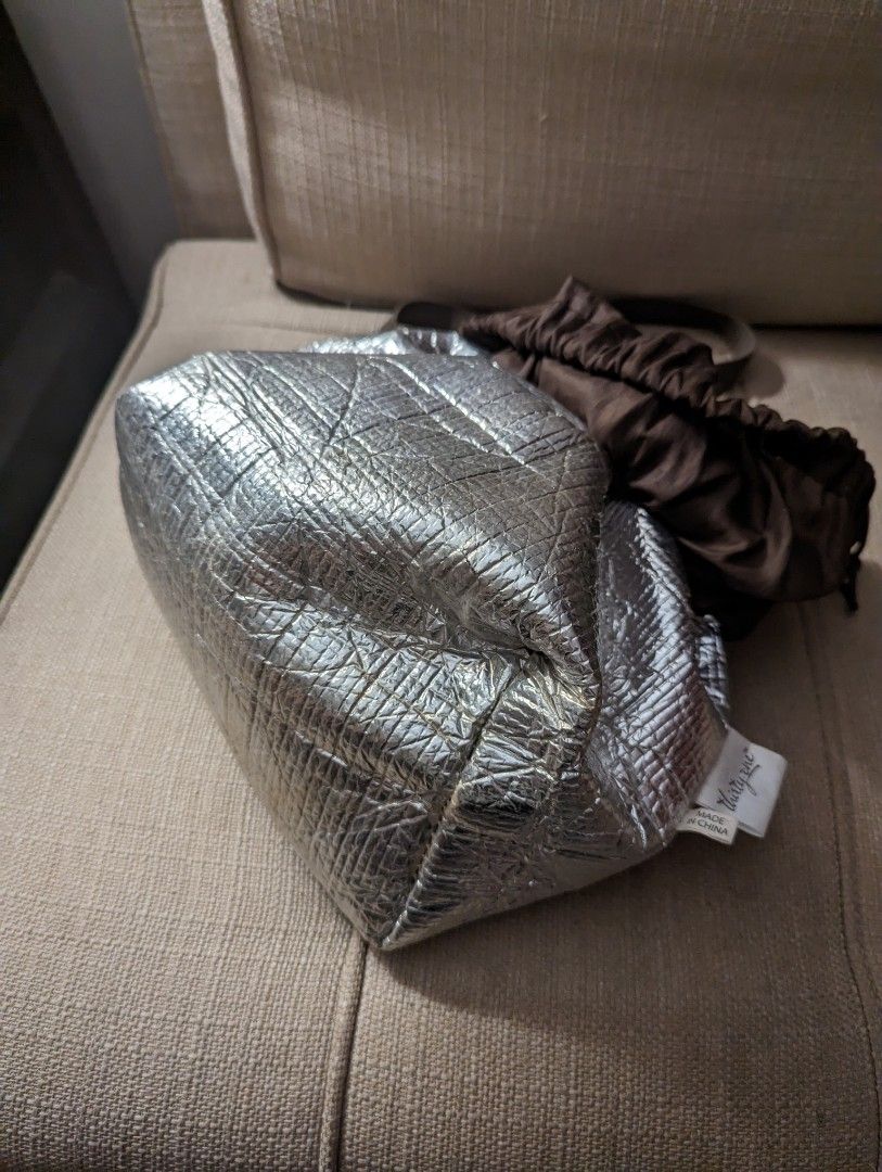 Thermal bag (Category: Other Kitchenware & Tableware) located in Midsayap. Submitted by Pandabearstore (Listing ID 1219571131, Image 2). Description: .