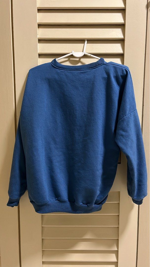 Nike vintage cheap blue sweater