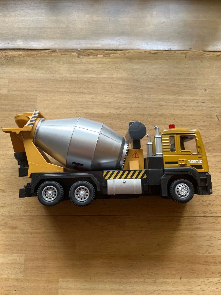 Toy Car cement mixer truck can mixing with lights &sound, Hobbies