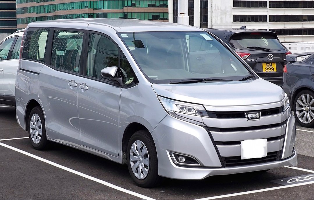 Toyota Noah (Hybrid) CDW Included / PHV Rental, Cars, Car Rental on