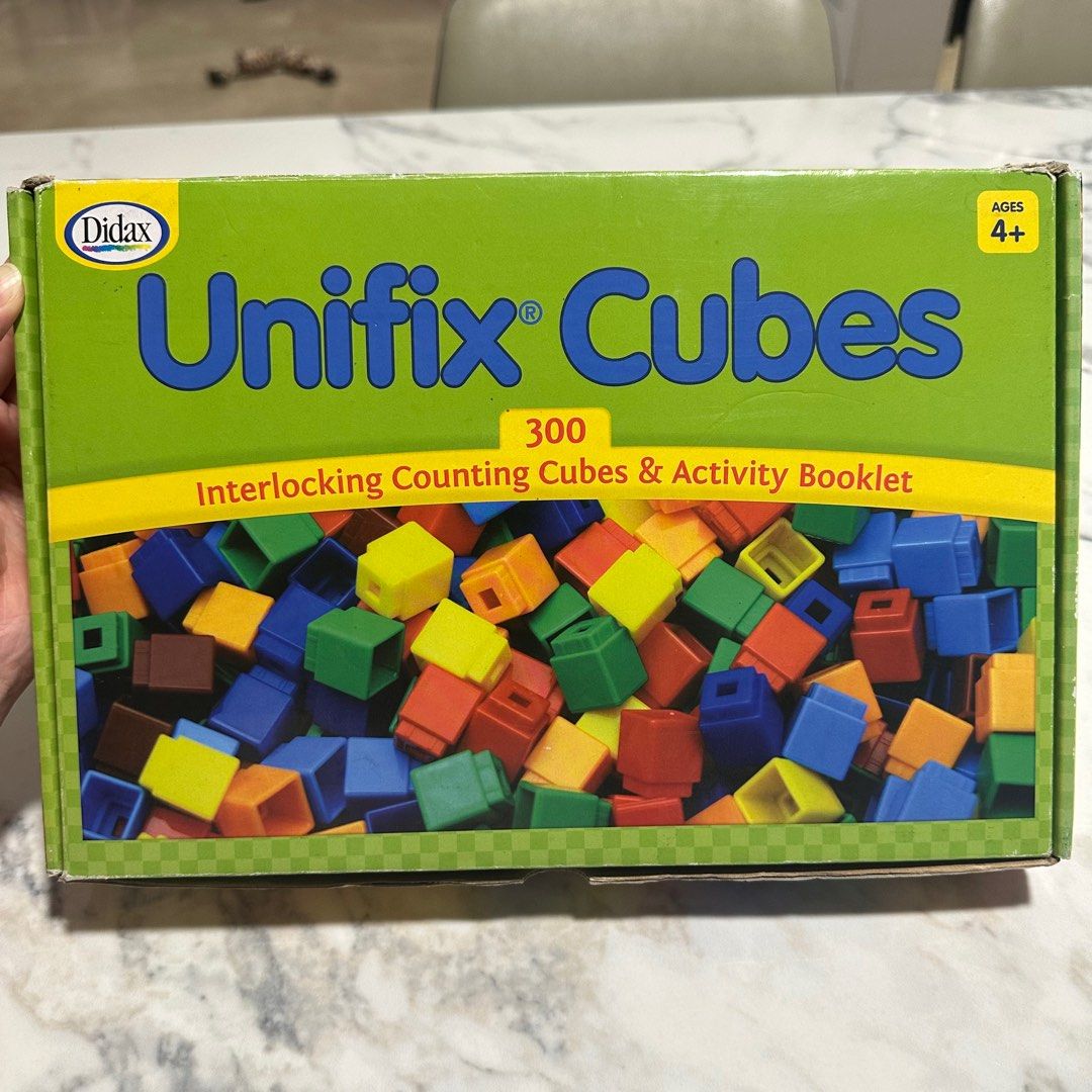 Unifix Cubes Package of 300. 10 Colors, Hobbies & Toys, Toys & Games