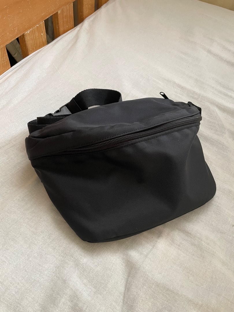 Uniqlo Fanny Pack/Cross-Body Bag on Carousell