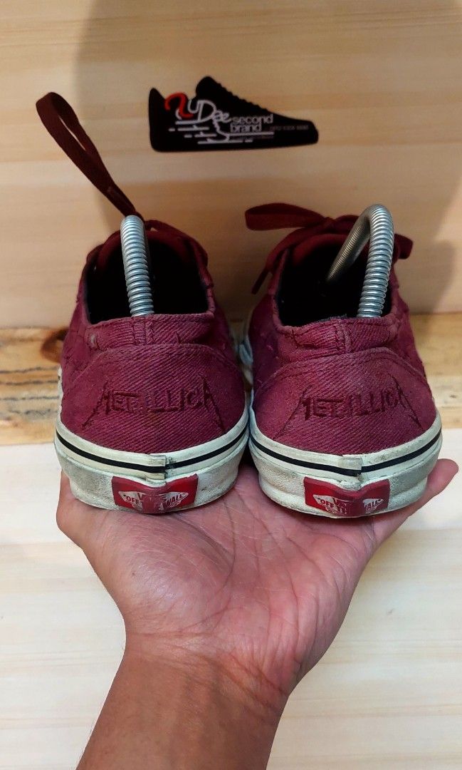 Vans era sales laceless metallica