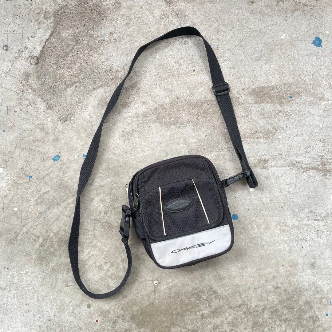 Oakley mens sling bag cheap