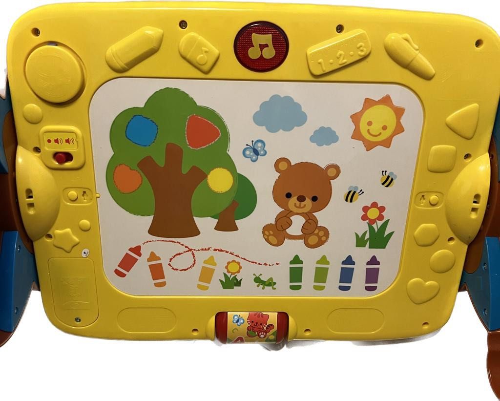 Vtech in discovery table 音樂枱, 兒童＆孕婦用品, 嬰兒玩具