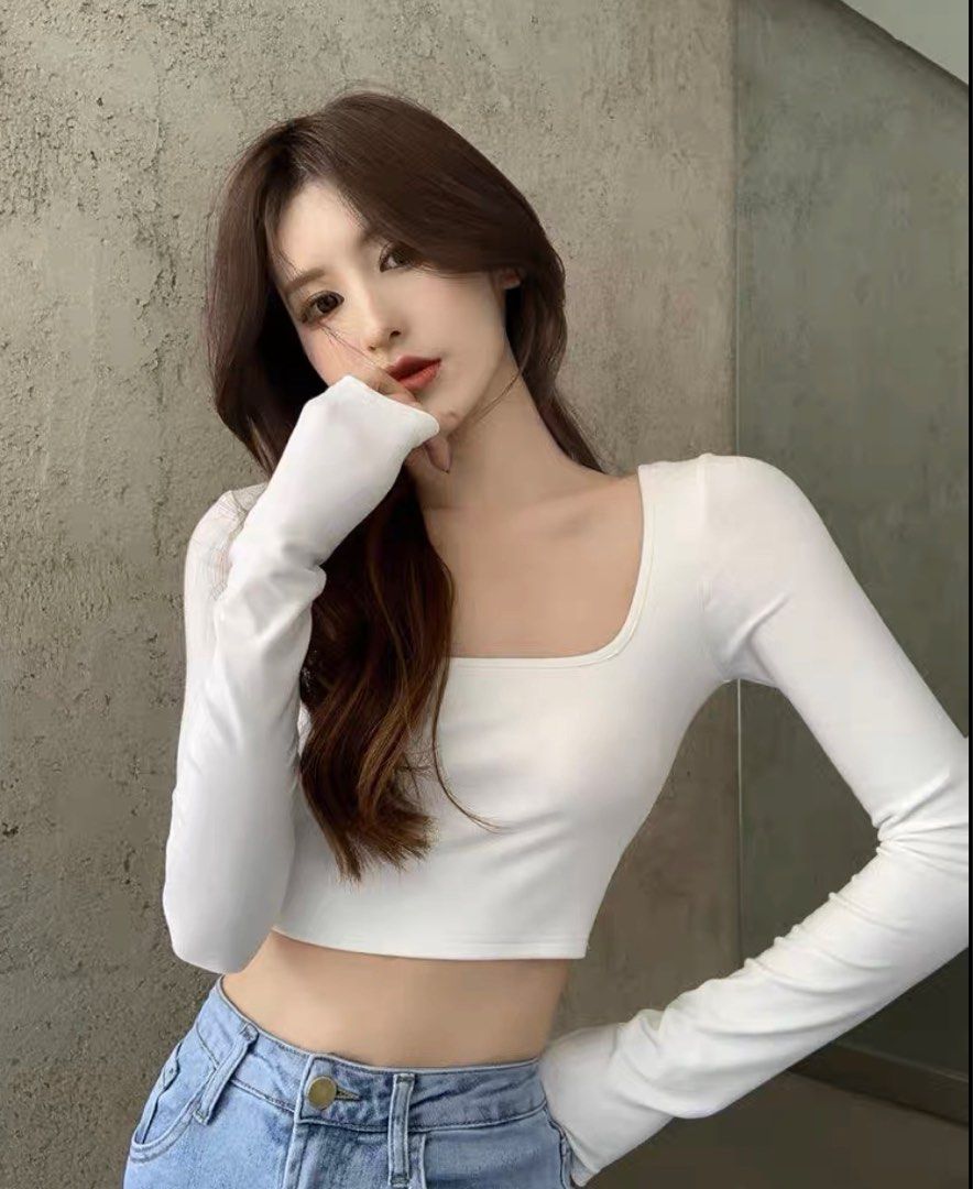 long sleeve white crop top tight