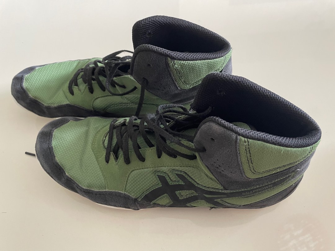 Green asics wrestling shoes top