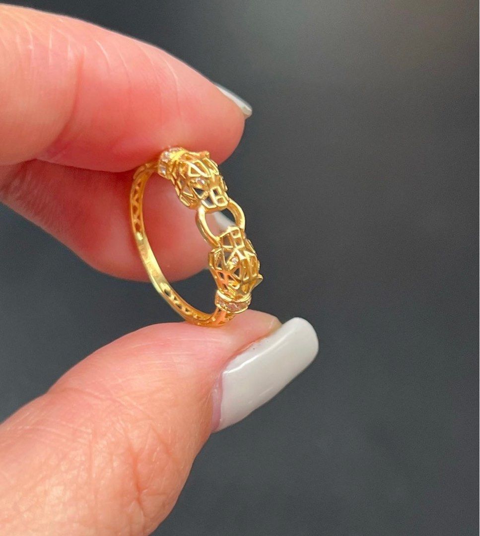 Gold ring design and sale price