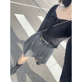湯湯家 現貨快速出貨🧃9月新品/法式壓紋前綁帶上衣👼🏻 dongnt.co