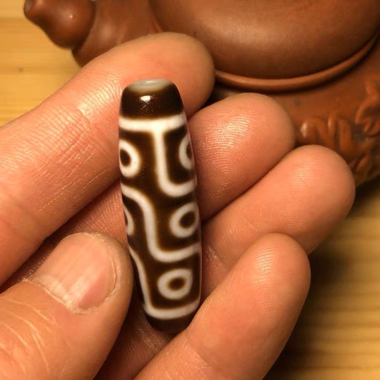 西藏九眼天珠（Tibet Nine Eye Dzi Bead）, Hobbies & Toys, Religious