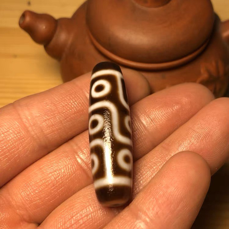 西藏九眼天珠（Tibet Nine Eye Dzi Bead）, Hobbies & Toys