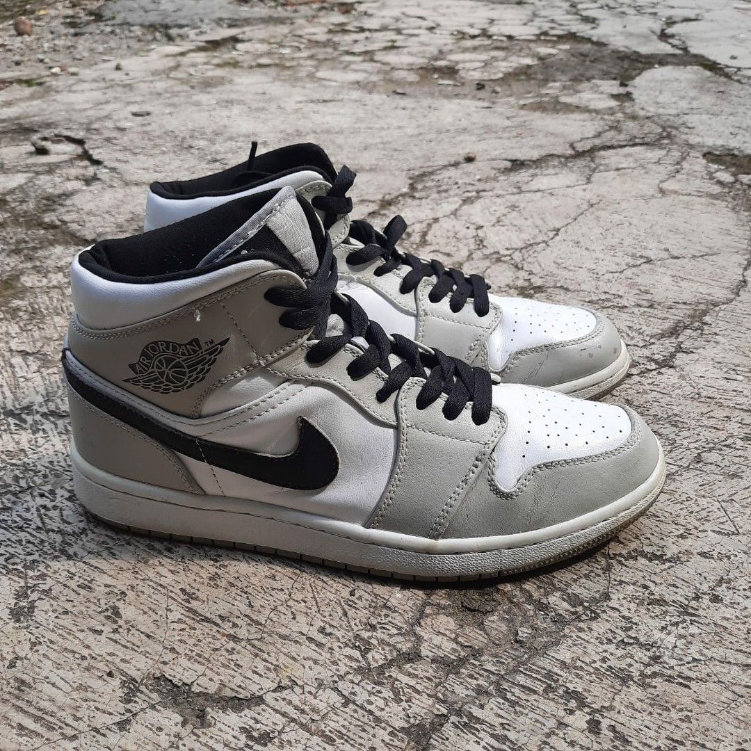 Nike air jordan 1 mid light