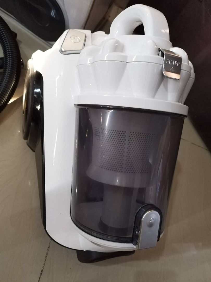 Anko Bagless Vacuum Cleaner, Furniture & Home Living, Cleaning