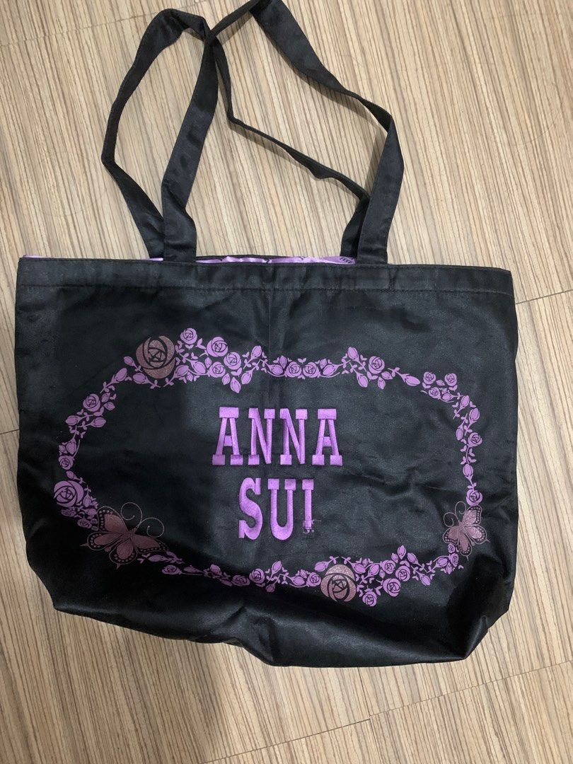 Anna sui bag (Category: Shoulder Bags) located in Muntinlupa City. Submitted by celmybagshoesclothes (Listing ID 1224130470, Image 1). Description: .