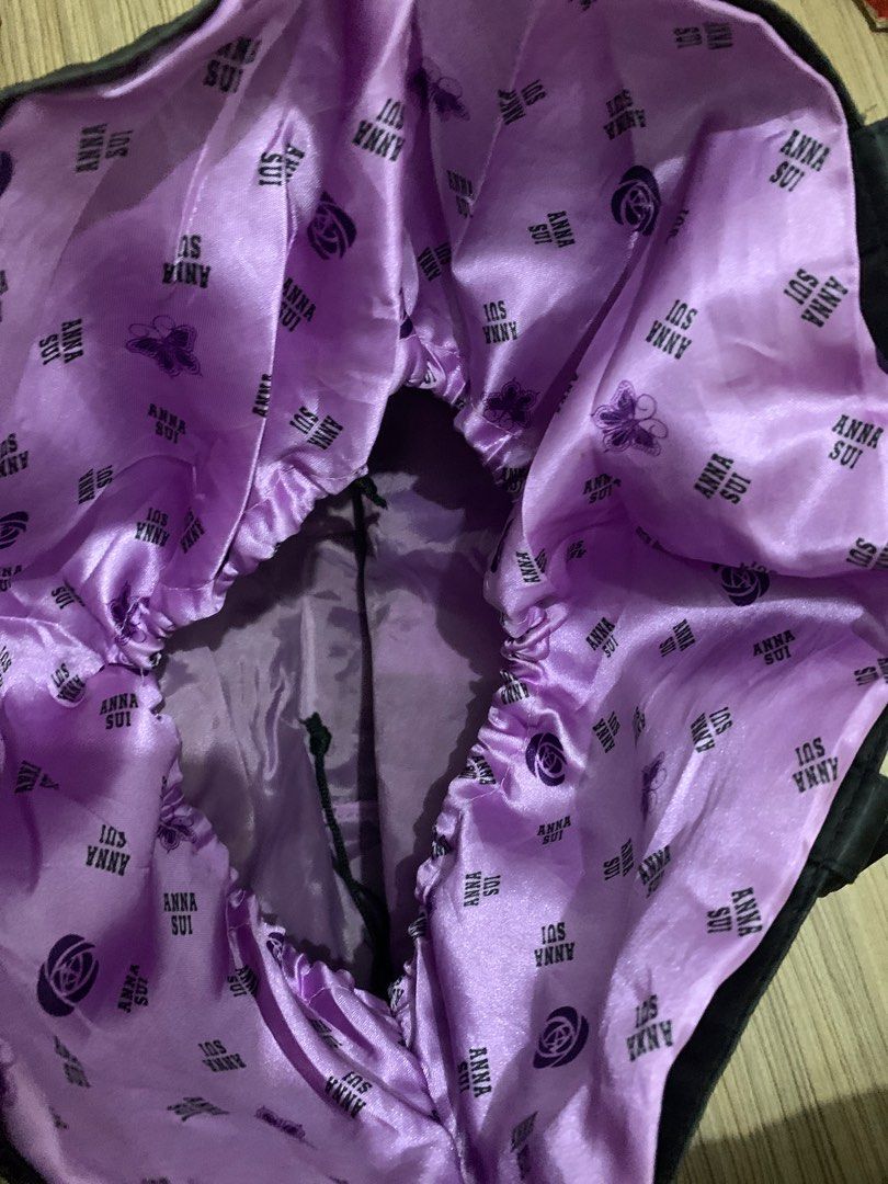 Anna sui bag (Category: Shoulder Bags) located in Muntinlupa City. Submitted by celmybagshoesclothes (Listing ID 1224130470, Image 3). Description: .