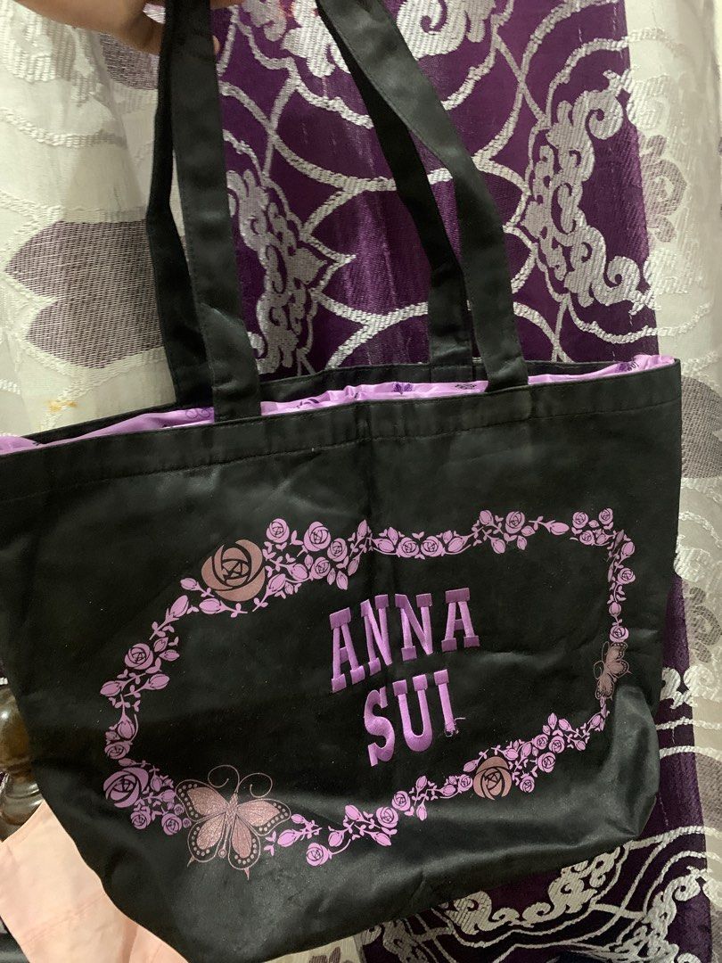 Anna sui bag (Category: Shoulder Bags) located in Muntinlupa City. Submitted by celmybagshoesclothes (Listing ID 1224130470, Image 2). Description: .