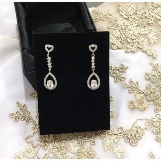 Anting Tear Drop Panjang Long Crystal Diamond Earrings Aksesoris