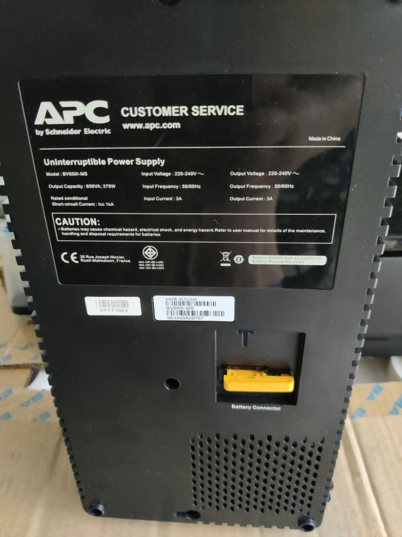 Defect APC with 4 Gang Power Point UPS No Power on at all., Computers