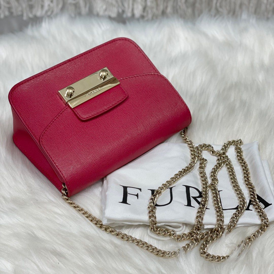 Furla metropolis store chain