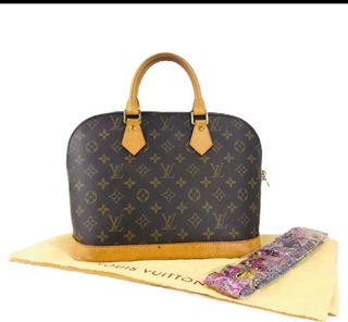 (Category: ) located in . Submitted by luxury_00 (Listing ID 1224089194, Image 1). Description: .