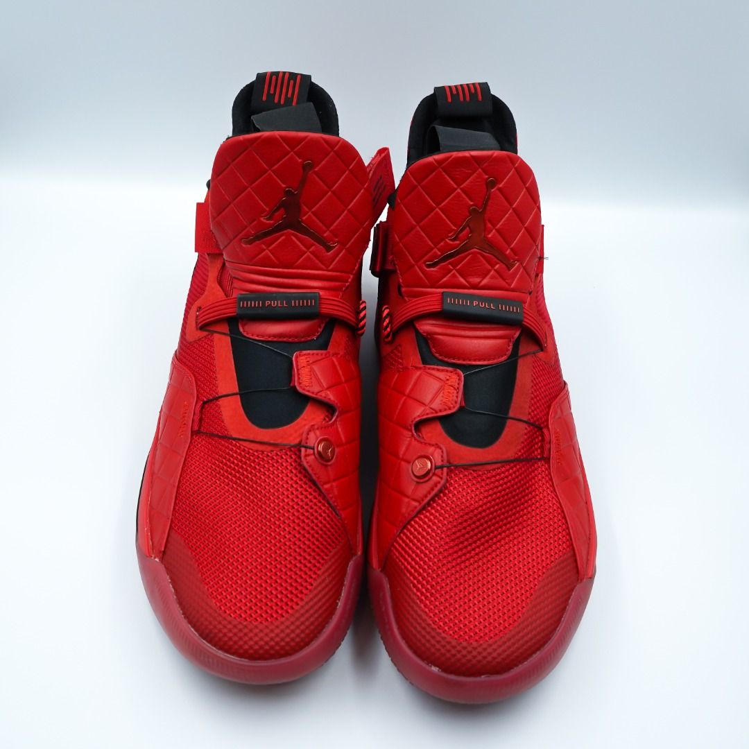 aj33 red