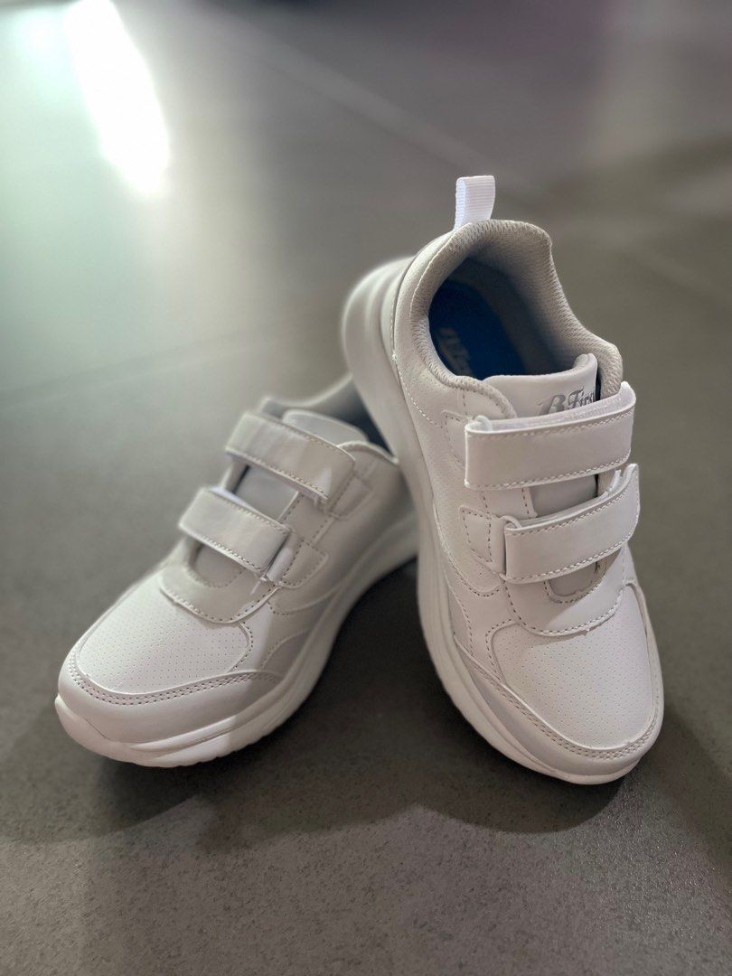 Girls size 1 best sale school shoes