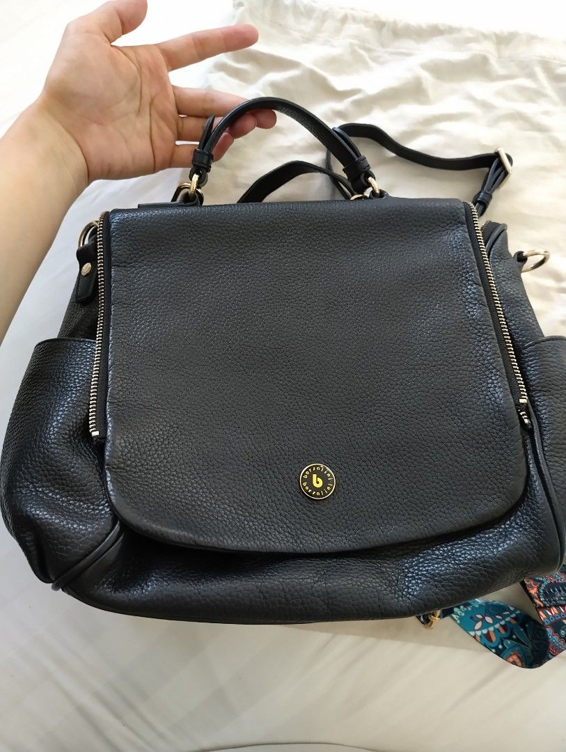 Borsalini Leather Backpack and Shoulder Bag (Category: Luxury Bags & Wallets) located in Las Pinas. Submitted by shopnshopperph (Listing ID 1224017633, Image 1). Description: It can be a backpack, shoulder bag and crossbody bag. Bought it from Thailand..