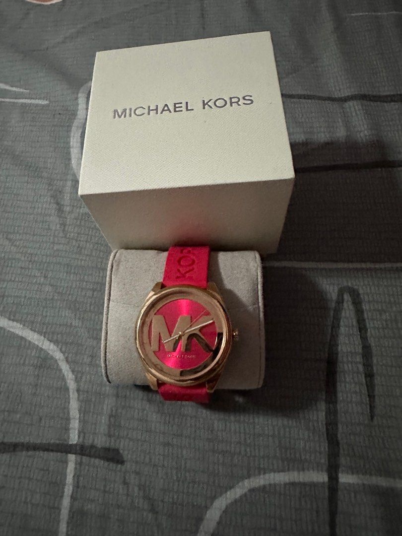 Brand new Michael Kors Watch, Luxury, Watches on Carousell